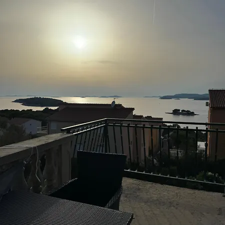 Apartments Prgin Krizan Primošten Buitenkant foto
